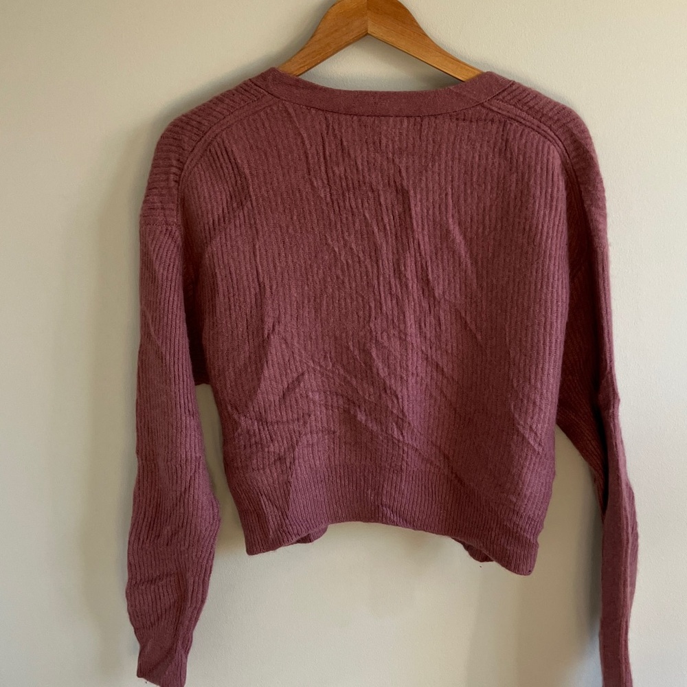 Aritzia Babaton Luxe Cashmere Canberra Button-Up Cardigan mauve size large - Picture 7 of 8